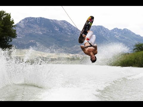 Not your average waterskiing with Nikolas Plytas - UCblfuW_4rakIf2h6aqANefA