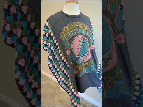 🤫 it feels illegal when your crochet DIY turns out this good. #crochet #diycrochet #poncho