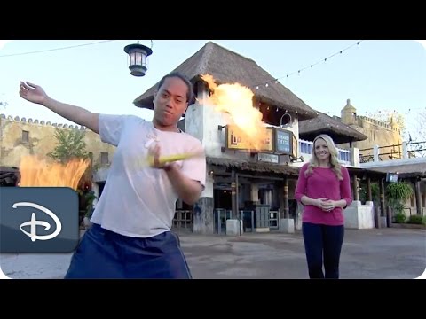 Learning Fireknife at ‘Festival of the Lion King’ | Disney's Animal Kingdom - UC1xwwLwm6WSMbUn_Tp597hQ