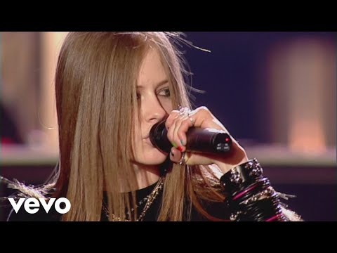 Avril Lavigne - Sk8er Boi (Live at the BRIT Awards 2003) - UCC6XuDtfec7DxZdUa7ClFBQ
