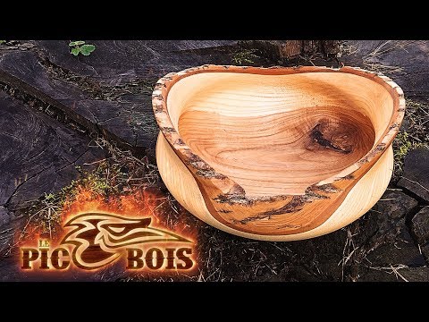 Le PicBois: Natural Edge Bowl - UChtY6O8Ahw2cz05PS2GhUbg