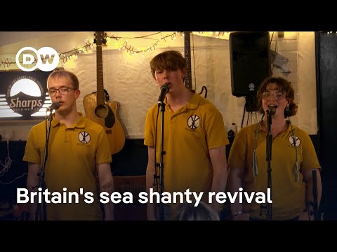 Gen Z celebrates sea shanty tradition more and more in the UK | DW News