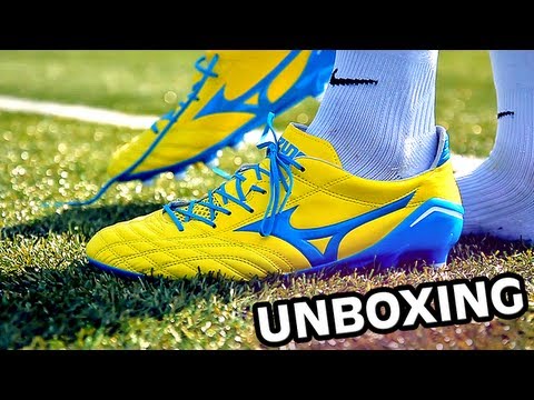 Mizuno Morelia Neo | Lightest Leather Football Boot | Unboxing freekickerz - UCC9h3H-sGrvqd2otknZntsQ