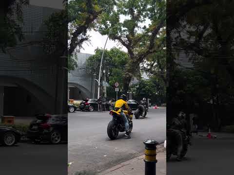 Which one would you choose? kawasaki z800 , Kawasaki ninja H2R or Yamaha R1m all superbikes