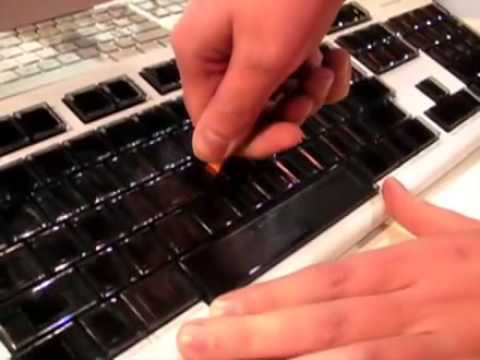 Optimus Maximus keyboard | Engadget at CES 2008 - UC-6OW5aJYBFM33zXQlBKPNA