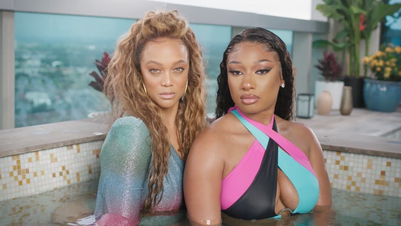 Tyra Banks Interviews Megan Thee Stallion In A Hot Tub | SI Swimsuit
