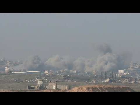 Huge clouds of smoke as Israel strikes northern Gaza ahead of ceasefire start | AFP