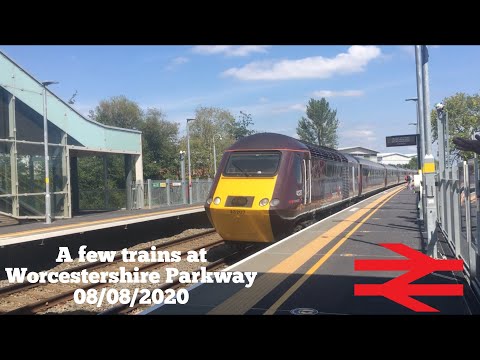 A few trains at Worcestershire Parkway | 08/08/2020