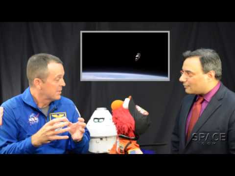 Elmo's Excited About The Orion Test Flight | Exclusive Interview - UCVTomc35agH1SM6kCKzwW_g