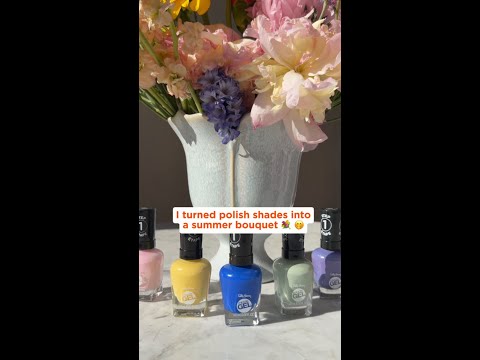 Turning Polish Shades Into a Summer Bouquet 💐