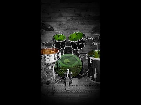 🍀 Who else is getting their green on this weekend? #stpattysday #drums #drummer