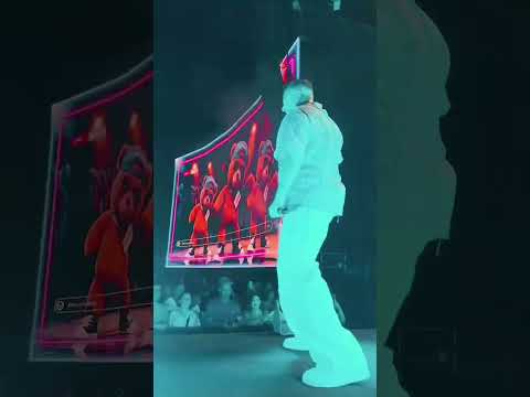 קשה להרגע מהמופע ב-AMPI MAX אין כמוכם בעולם ❤️ איך היה לכם? By @Shoam...