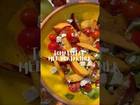 Tomatsalat - skøn og nem opskrift med nektariner
