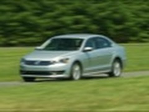 2012 Volkswagen Passat first look from Consumer Reports - UCOClvgLYa7g75eIaTdwj_vg