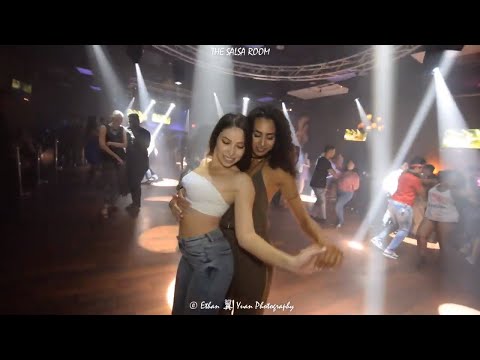 NOELIA & WANDAISHA LOPEZ Bachata Social Dance At THE SALSA ROOM