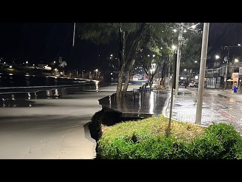 CHUVA E FRIO EM GAROPABA AO VIVO