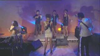 The Noisettes - Never Forget You (Live)