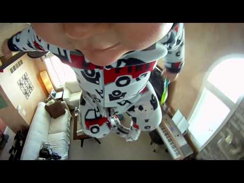 GoPro: Dubstep Baby - Super Bowl Commercial 2013 - UCqhnX4jA0A5paNd1v-zEysw