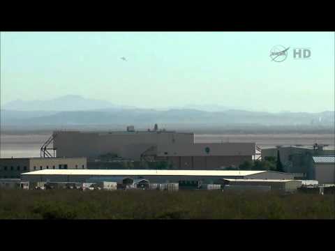 Take-off! Endeavour Bids Farewell To Edwards  | Video - UCVTomc35agH1SM6kCKzwW_g