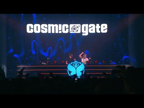 Gareth Emery feat. Evan Henzi - Call To Arms (Cosmic Gate Remix) live at Tomorrowland 2018 - UCUI1wJNgcNIX3UgYrzuoYaw