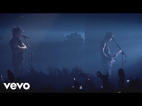 Indochine - J'ai demandé à la lune (Alice & June Tour au Zénith de Lille 2007) - UCRviBuIq7NHYrQ4PlEfof7w