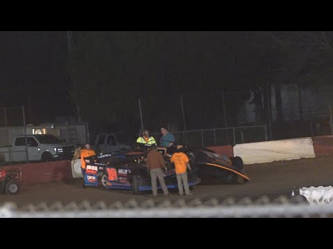 04/02/22 602 Late Model Feature Race -  Car went up on another car - Swainsboro Raceway - dirt track racing video image