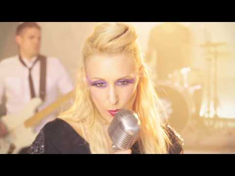 JES - Lovesong (Official Music Video ) - UCvYuEpgW5JEUuAy4sNzdDFQ