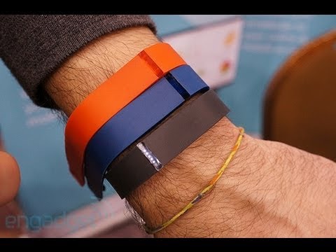 Fitbit Flex Wristband Hands On | Engadget At CES 2013 - UC-6OW5aJYBFM33zXQlBKPNA