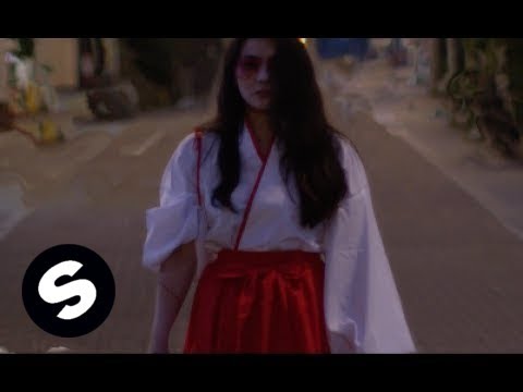 QUINTINO - REWIND (Official Music Video) - UCpDJl2EmP7Oh90Vylx0dZtA