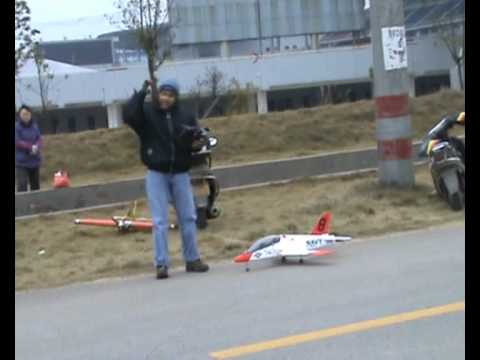 BAE Hawk T-45 glide n stall speed test with low passes - UCsFctXdFnbeoKpLefdEloEQ