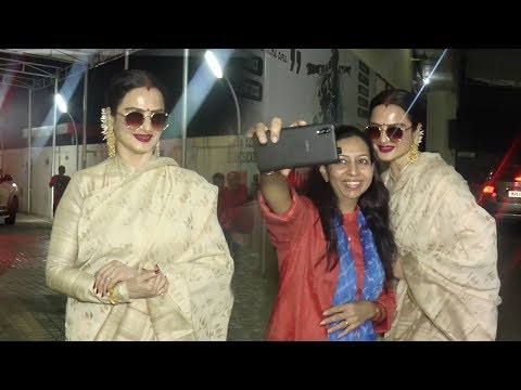 This Video Will Prove That Rekha Is The Sweetest Celebrity For FANS