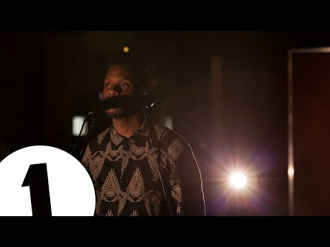 Darkstar ft. Gaika - Black Ghost (Live At Maida Vale) - UC-FQUIVQ-bZiefzBiQAa8Fw