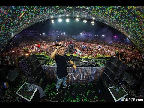 Martin Garrix & Blinders - Aurora (LIVE Tomorrowland 2022)