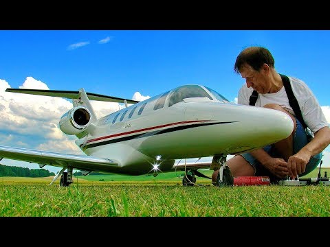 HUGE RC  C-525 CITATION LEARJET SCALE MODEL TURBINE JET FLIGHT DEMONSTRATION - UCH6AYUbtonG7OTskda1_slQ