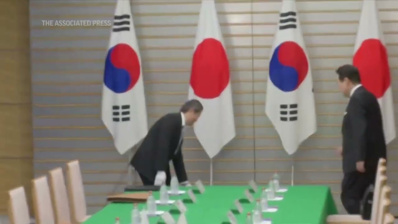Japanese, South Korean leaders meet in Tokyo