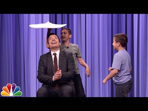 Jersey Pizza Boys Toss Flaming Pizza Dough with Jimmy - UC8-Th83bH_thdKZDJCrn88g