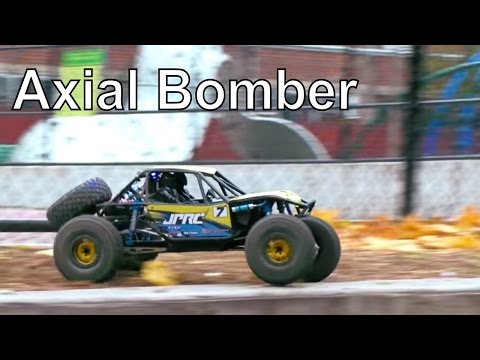 Axial Bomber RR10 Thanksgiving Backyard Bashing - UCerbnOYwiVAIz8hmhHkxQ8A