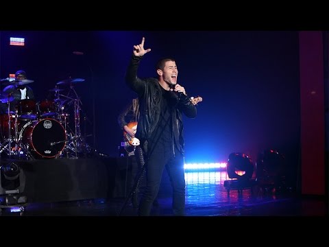 Nick Jonas Performs 'Levels' - UCp0hYYBW6IMayGgR-WeoCvQ