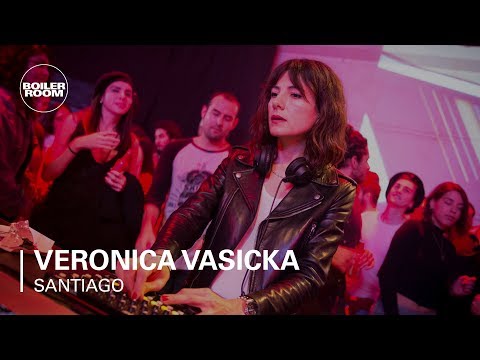 Veronica Vasicka Techno Mix | Boiler Room BUDx Santiago - UCGBpxWJr9FNOcFYA5GkKrMg