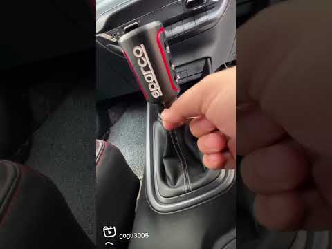 Installazione del pomello del cambio Sparco su una Hyundai I20