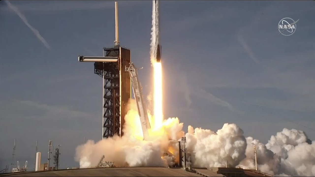 SpaceX launches resupply mission to space station