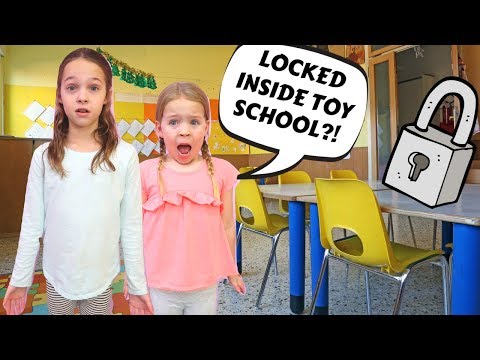 Toy School Escape Room Challenge - UC8MR0wSTbzs5Yo7DgP04P-w