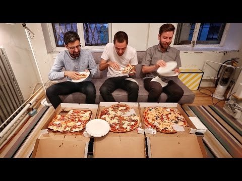 Pizza Eating Contest - UCtinbF-Q-fVthA0qrFQTgXQ