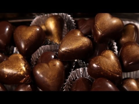 How to Add Filling to a Chocolate Mold | Candy Making - UCSpVHeDGr9UbREhRca0qwsA