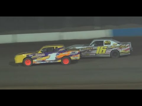 Highlights - Bakersfield Speedway at Kevin Harvick's Kern Raceway - 4/18/25 - dirt track racing video image