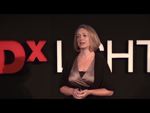 The Science of Flirting: Being a H.O.T. A.P.E. | Jean Smith | TEDxLSHTM - UCsT0YIqwnpJCM-mx7-gSA4Q