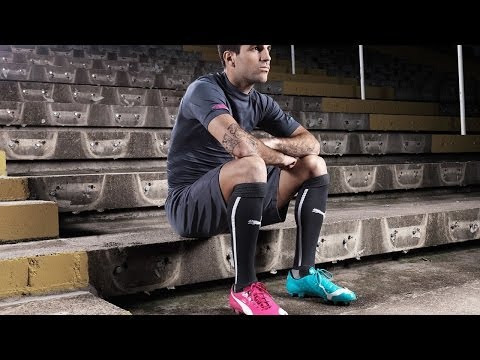 Balotelli, Agüero, Reus & Fabregas Launch Puma World Cup Boots - UCs7sNio5rN3RvWuvKvc4Xtg