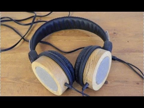 Wood and concrete headphones - UCHqwzhcFOsoFFh33Uy8rAgQ