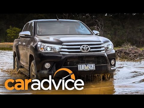 2016 Toyota HiLux Review : on- and off-road - UC7yn9vuYzXTWtL0KLu2rU2w