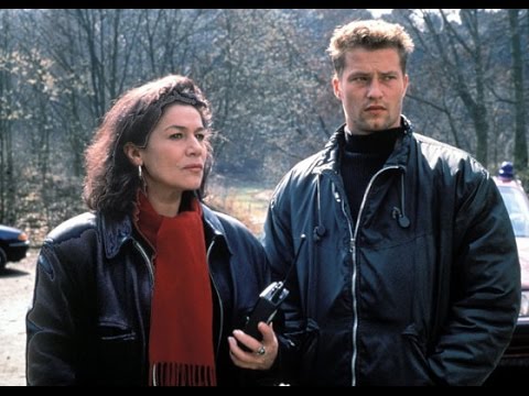 Commissaire Léa Sommer 2x02 Derrière les barreaux FR BY ADVRIP